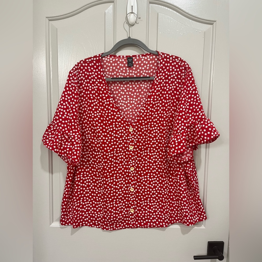 2XL Shein Curve V-Neck Flounce Sleeve Red Ditsy Floral Top